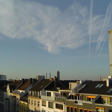 Apartments Hotel Petersburg Dusseldorf Bagian luar foto