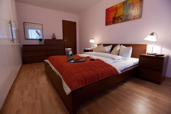 Apartments Hotel Petersburg Dusseldorf Bagian luar foto