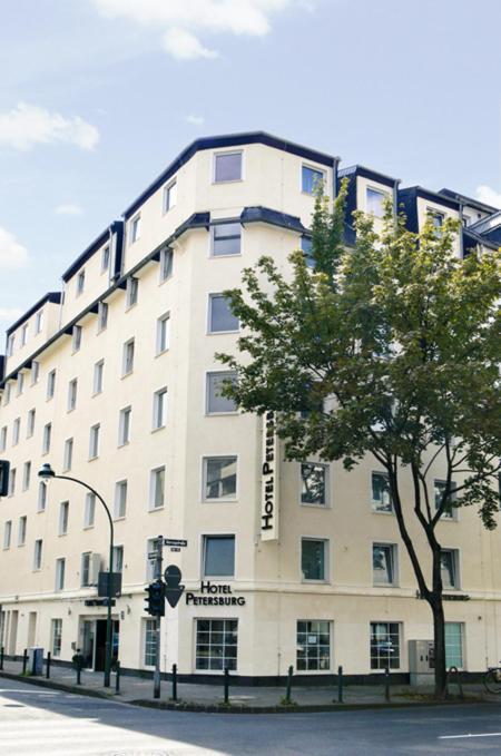 Apartments Hotel Petersburg Dusseldorf Bagian luar foto