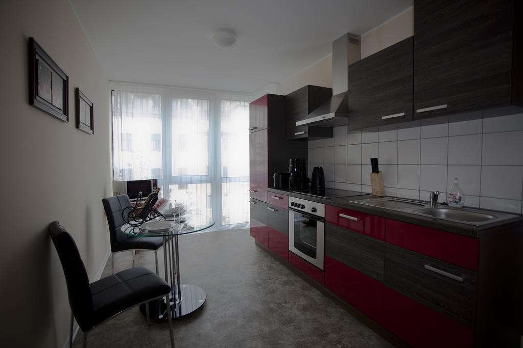 Apartments Hotel Petersburg Dusseldorf Bagian luar foto
